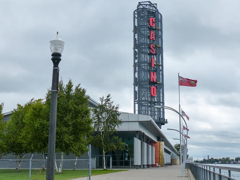 Casino workers vote to unionize
