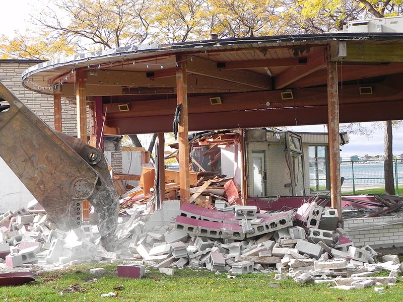 Sarnia’s iconic MacLean Centre coming down