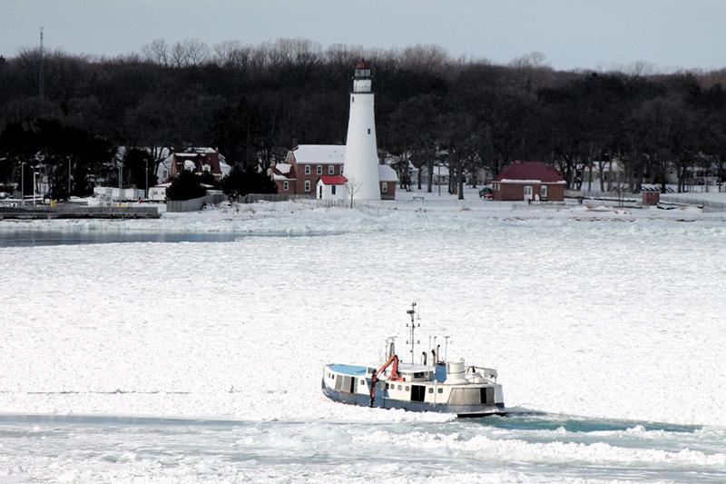 Trapped fishing vessel freed from Lake Huron ice