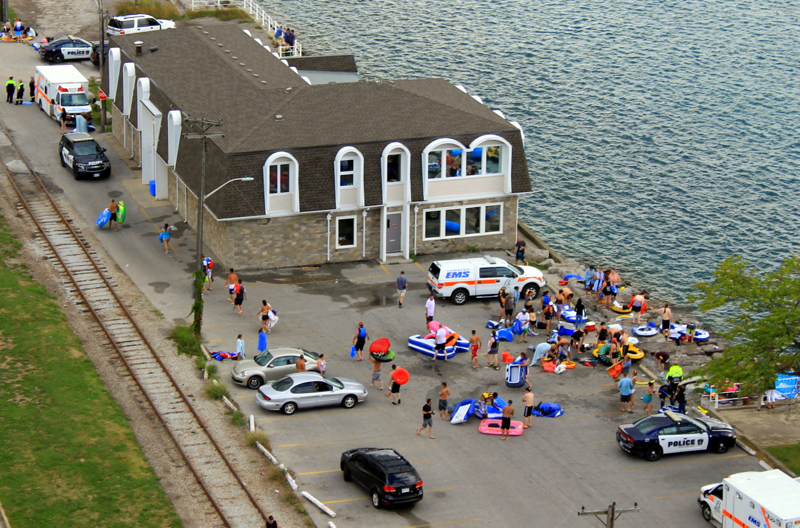 1,500 rescued in botched Port Huron float down
