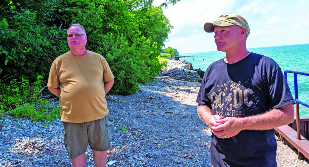 City waffles on reclaiming Lakeshore right-of-way after hearing from landowners